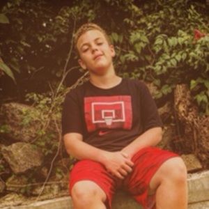 Meet your Posher, Elijah